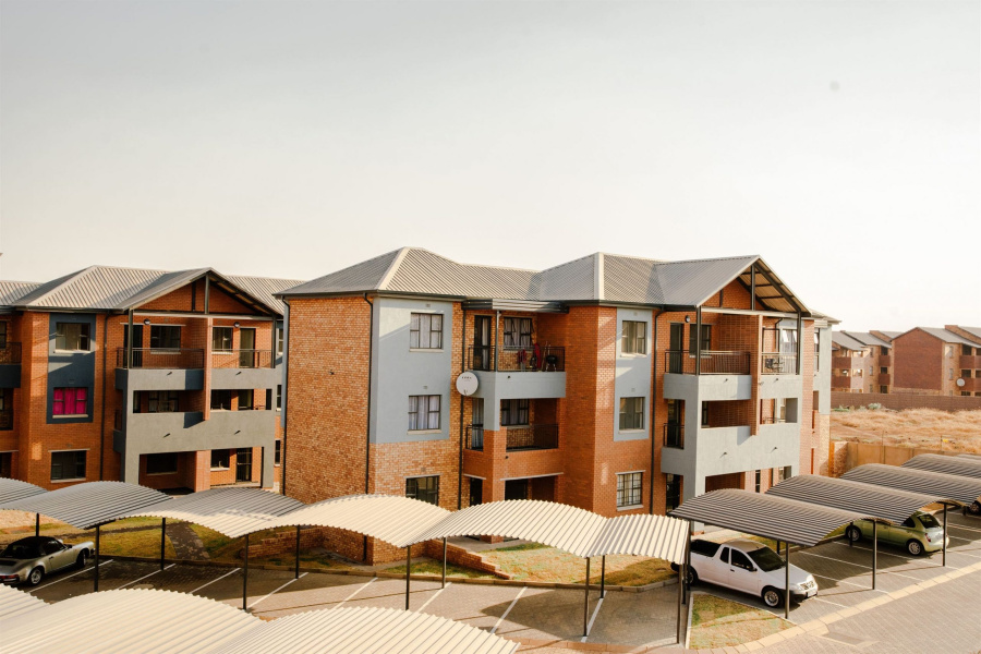 East-on-82-Apartments-scaled